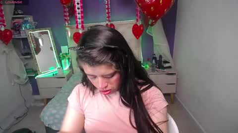 Snapshot of ingrid_casas chatting on 02.28.25 Ingrid petite online show from 02.28.25