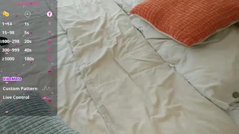 Laroa online show from 03.11.25