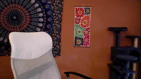 Snapshot of intimatetales chatting on 03.11.25 Africa online show from 03.11.25