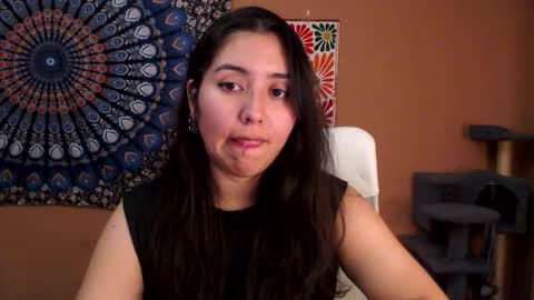 Snapshot of intimatetales chatting on 09.24.25 Africa online show from 09.24.25