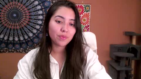 Snapshot of intimatetales chatting on 09.26.25 Africa online show from 09.26.25