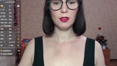 Snapshot of irenlarasani chatting on 12.19.24 IrenLarasani online show from 12.19.24