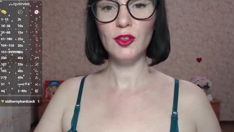 Snapshot of irenlarasani chatting on 01.16.25 IrenLarasani online show from 01.16.25