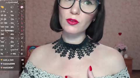 Snapshot of irenlarasani chatting on 01.17.25 IrenLarasani online show from 01.17.25