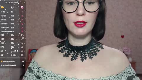 Snapshot of irenlarasani chatting on 02.14.25 IrenLarasani online show from 02.14.25
