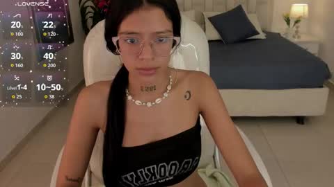 iris8_ online show from 11.27.25