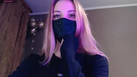 Lily online show from 11.11.25