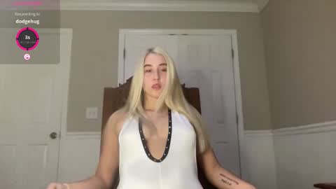 Snapshot of irispink1 chatting on 10.22.25 Irispink1 online show from 10.22.25