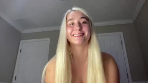 Snapshot of irispink1 chatting on 12.04.25 Irispink1 online show from 12.04.25