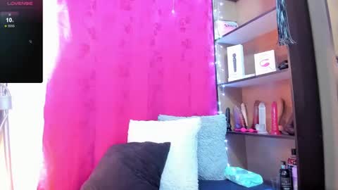 Snapshot of iriss_25 chatting on 01.13.25 iris online show from 01.13.25