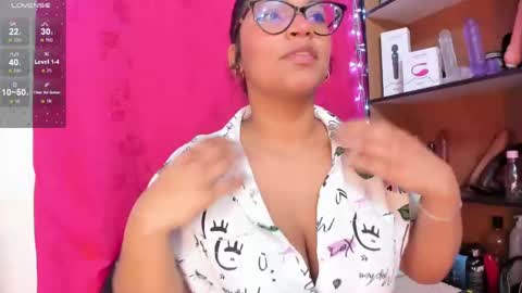 Snapshot of iriss_25 chatting on 01.28.25 iris online show from 01.28.25