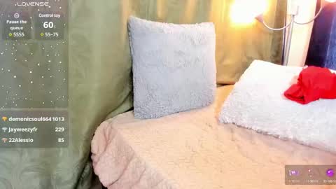 Snapshot of iriss_25 chatting on 03.08.25 iris online show from 03.08.25