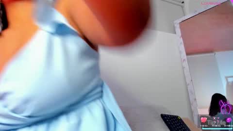 Snapshot of iriss_25 chatting on 09.19.25 iris online show from 09.19.25