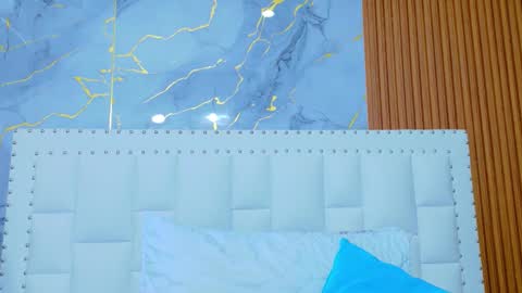 Sandy  online show from 09.16.25