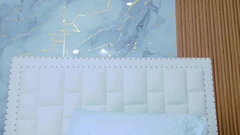 Sandy  online show from 10.31.25