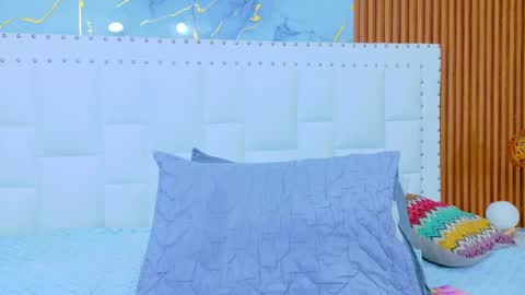 Sandy  online show from 11.21.25