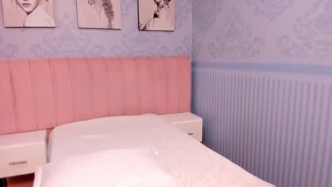 Snapshot of isa_little4u chatting on 01.28.25 online show from 01.28.25