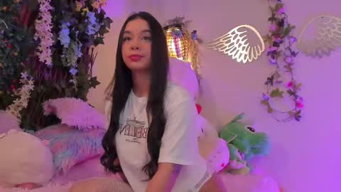 Snapshot of isa_nixon chatting on 09.30.25 Isabella online show from 09.30.25