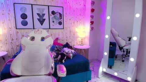 Snapshot of isa_reel chatting on 01.19.25 ISA online show from 01.19.25