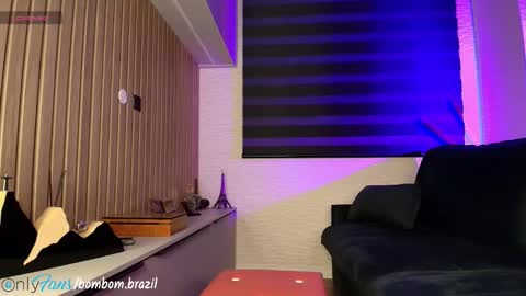 Snapshot of isabelabrazil chatting on 10.14.25 Isabela Brazil online show from 10.14.25