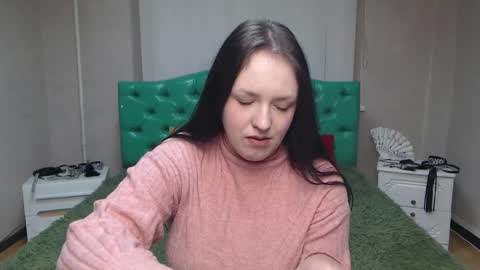 Snapshot of isabelblackberry chatting on 12.06.24 IsabelBlackberry online show from 12.06.24
