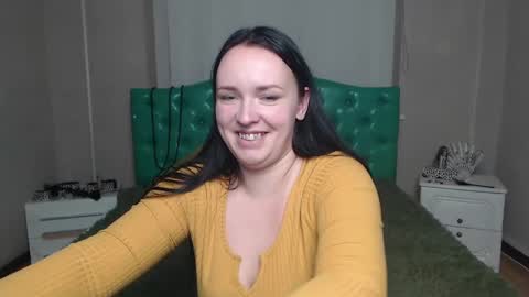 Snapshot of isabelblackberry chatting on 12.16.24 IsabelBlackberry online show from 12.16.24