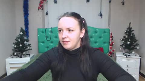 Snapshot of isabelblackberry chatting on 12.28.24 IsabelBlackberry online show from 12.28.24