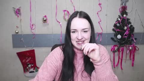 Snapshot of isabelblackberry chatting on 01.04.25 IsabelBlackberry online show from 01.04.25