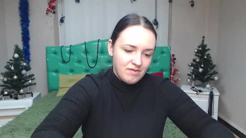 Snapshot of isabelblackberry chatting on 01.05.25 IsabelBlackberry online show from 01.05.25