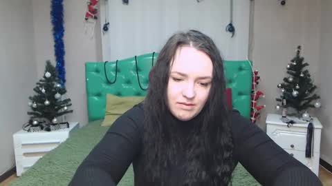 Snapshot of isabelblackberry chatting on 01.10.25 IsabelBlackberry online show from 01.10.25