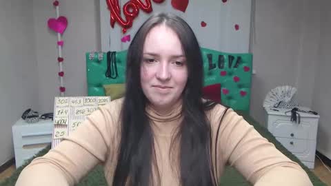 Snapshot of isabelblackberry chatting on 10.09.25 IsabelBlackberry online show from 10.09.25