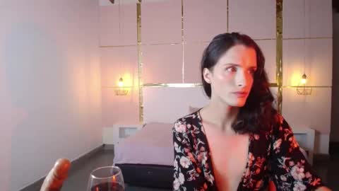 IsabelFernandez online show from 10.06.25