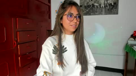 Snapshot of isabella22_1 chatting on 02.11.25 Isabella22 1 online show from 02.11.25