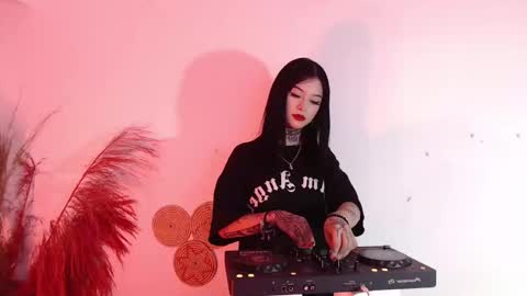 Snapshot of isabella__dark chatting on 01.03.25 online show from 01.03.25