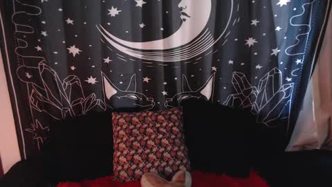 Snapshot of isabella__dark chatting on 01.15.25 online show from 01.15.25