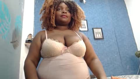 Snapshot of isabella_brown19 chatting on 09.26.25 ISABELLA online show from 09.26.25