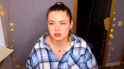 isabellabler online show from 01.19.25