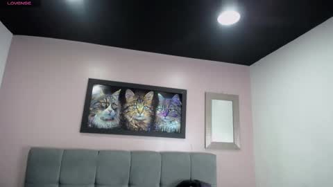 Snapshot of isabellaluxe chatting on 09.10.25 IsabellaLuxe online show from 09.10.25