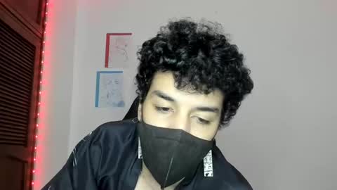 Snapshot of isidroglasc chatting on 03.05.25 Isidro online show from 03.05.25