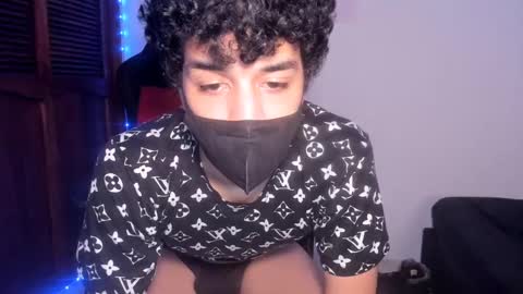 Snapshot of isidroglasc chatting on 03.06.25 Isidro online show from 03.06.25