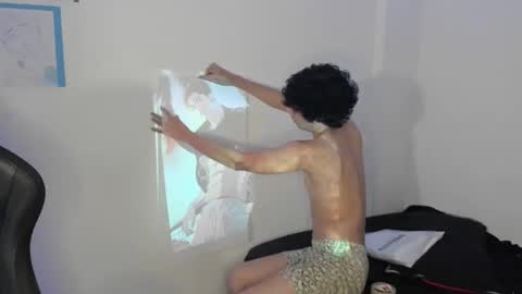 Snapshot of isidroglasc chatting on 03.11.25 Isidro online show from 03.11.25