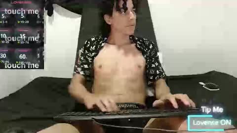 Snapshot of isidroglasc chatting on 09.11.25 Isidro online show from 09.11.25