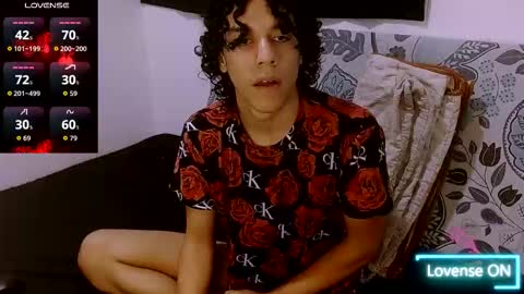 Snapshot of isidroglasc chatting on 11.08.25 Isidro online show from 11.08.25