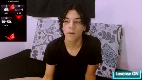 Snapshot of isidroglasc chatting on 11.09.25 Isidro online show from 11.09.25