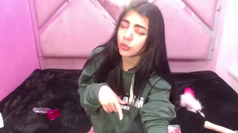 Snapshot of isisrousexx chatting on 01.09.25 isisrousexx online show from 01.09.25