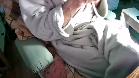 Snapshot of iskarius chatting on 01.28.25 Iskarius online show from 01.28.25