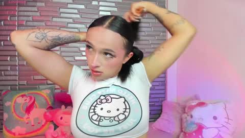 Snapshot of issa_garcia chatting on 01.21.25 I S S A B E L A Igissaa ax Xlittleissa online show from 01.21.25
