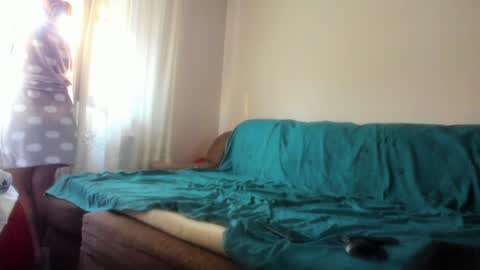 Issabelle online show from 01.08.25