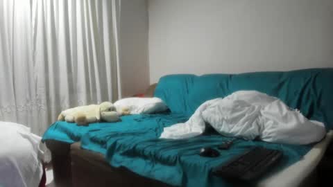 Issabelle online show from 02.11.25