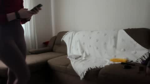 Issabelle online show from 02.14.25